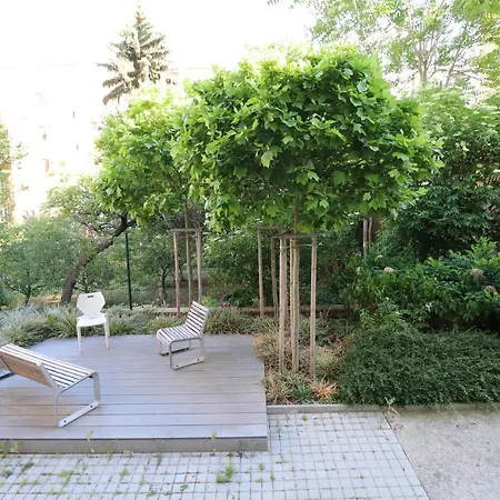 Apartment Relax Strasnice: With Private Infra-sauna ! *