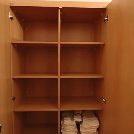 Relax Strasnice: With Private Infra-sauna !