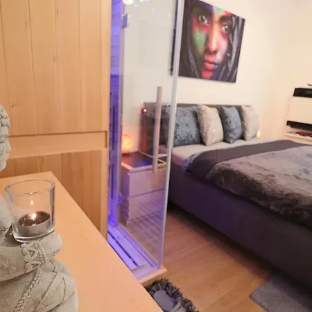 Relax Strasnice: With Private Infra-sauna ! Apartment *